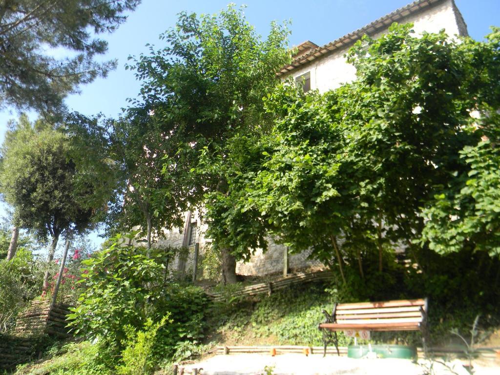 טודי Gli Appartamenti Di Torre Bertona מראה חיצוני תמונה